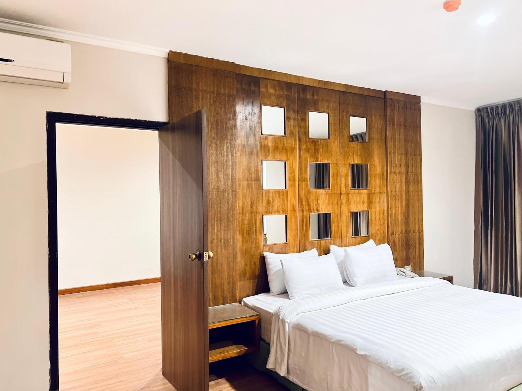 Royal Asia Hotel 巨港 外观 照片