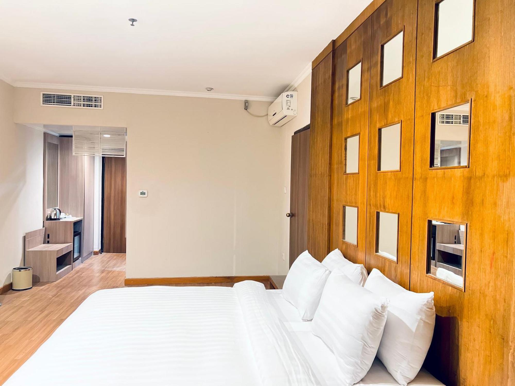 Royal Asia Hotel 巨港 外观 照片