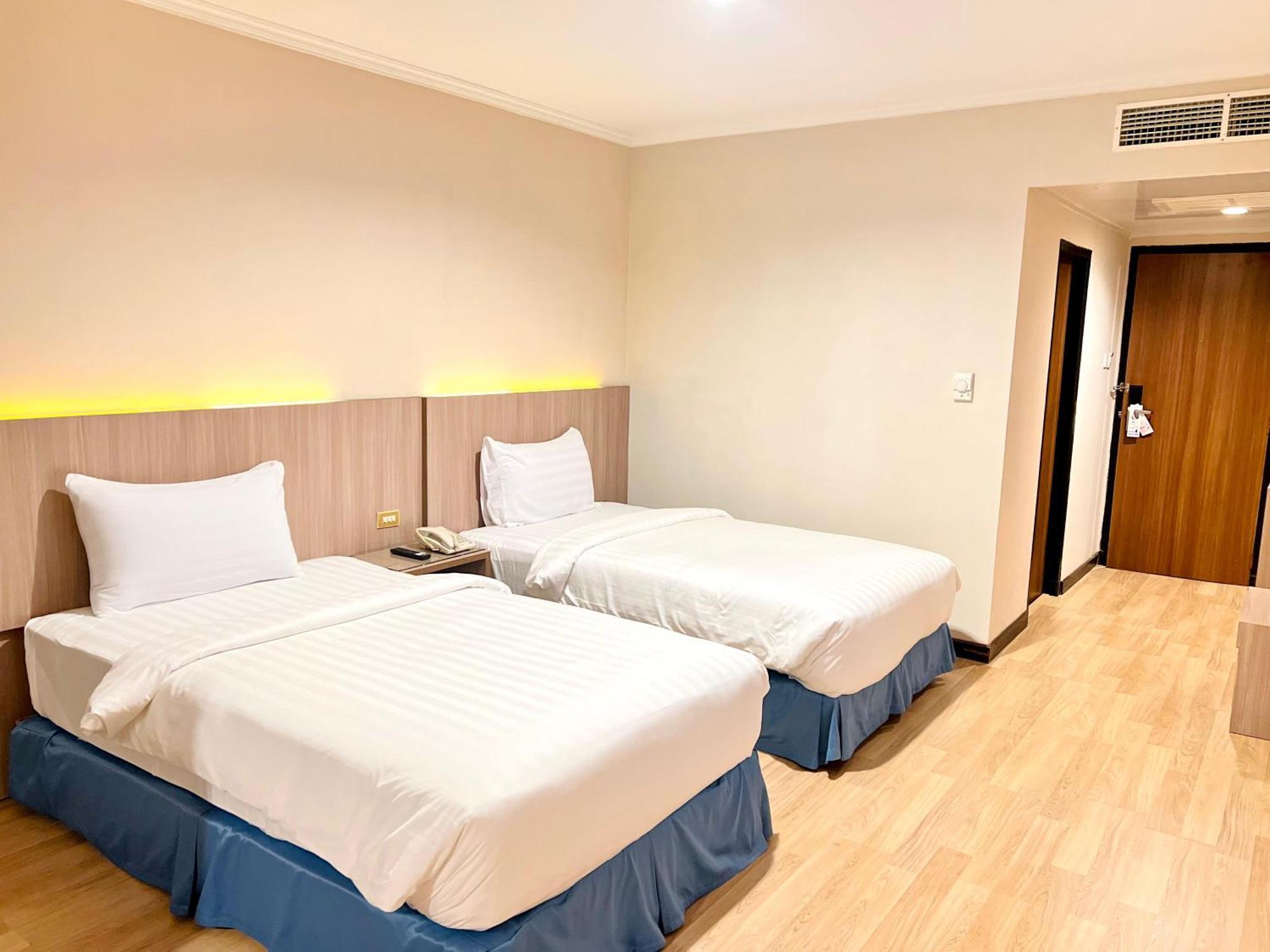 Royal Asia Hotel 巨港 外观 照片