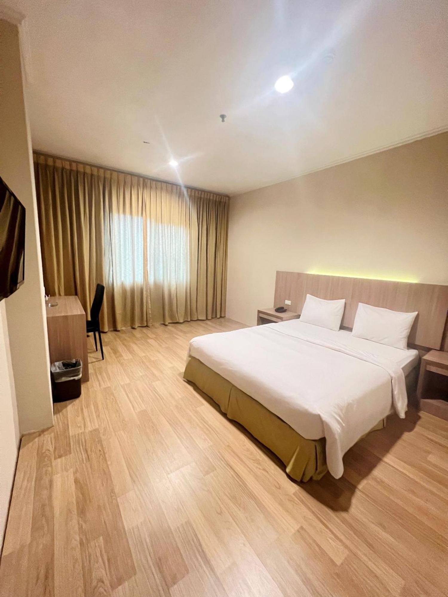 Royal Asia Hotel 巨港 外观 照片